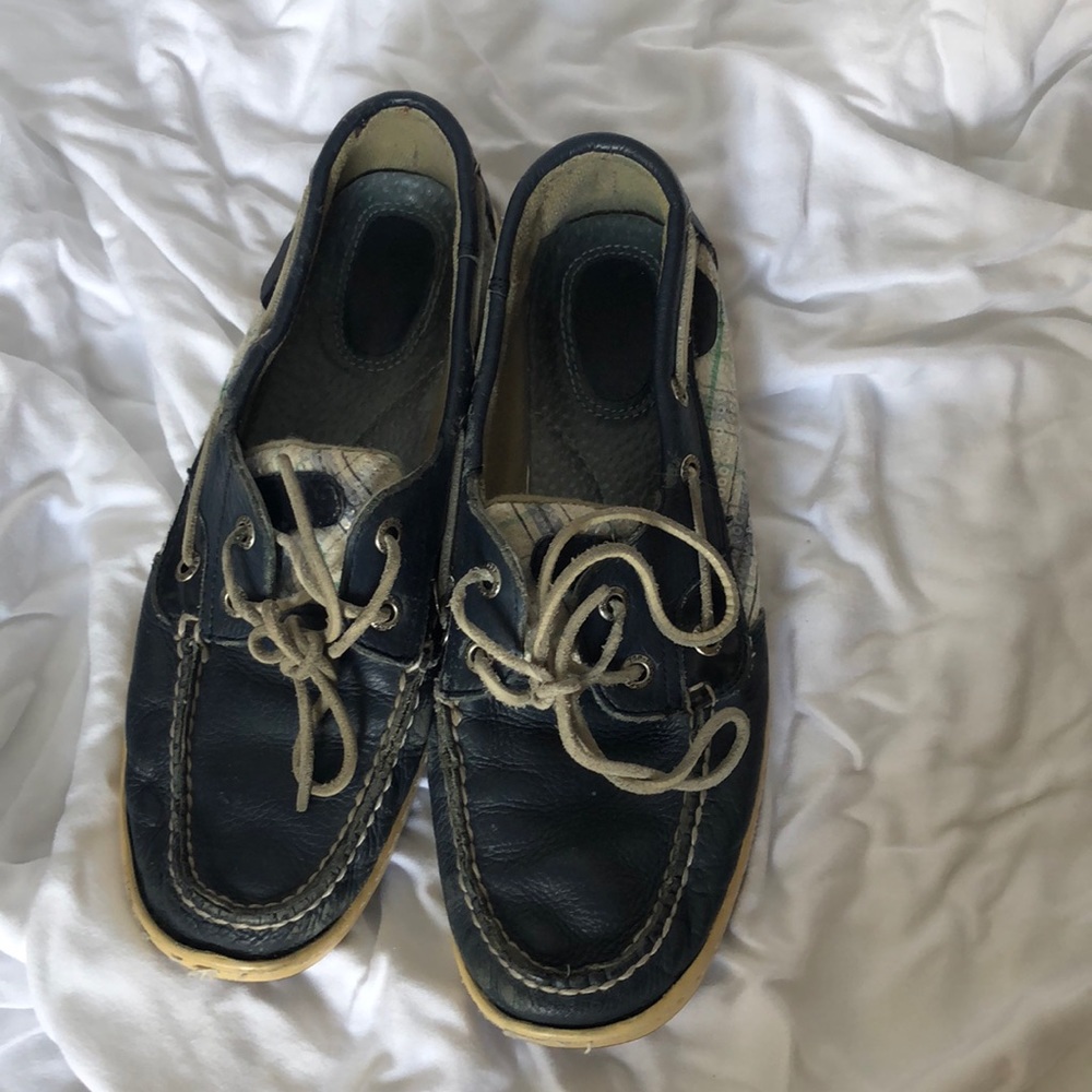 Navy Sperrys